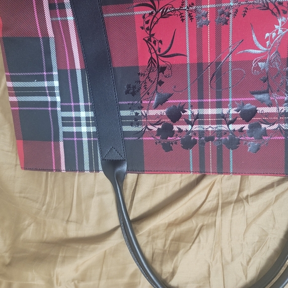 VS, tote - Picture 1 of 2